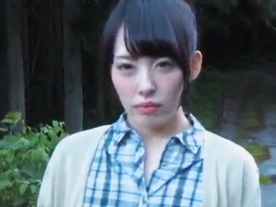 露出狂の男を逆に誘惑して部屋に招いてパコるイヤらしい美女ｗ