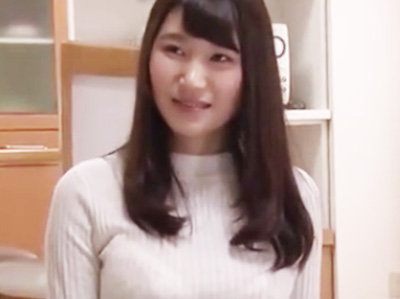 娘の同級生をパンチラで誘惑！マングリ騎乗位で思春期男子を犯す痴女ママ