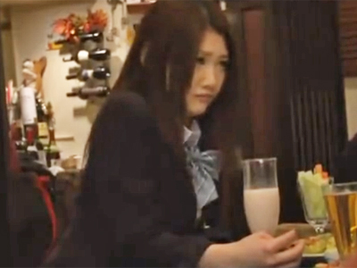 「早く挿れてぇ」おチンポ好きな巨乳痴女が男を誘惑しおチンポを求めるｗ